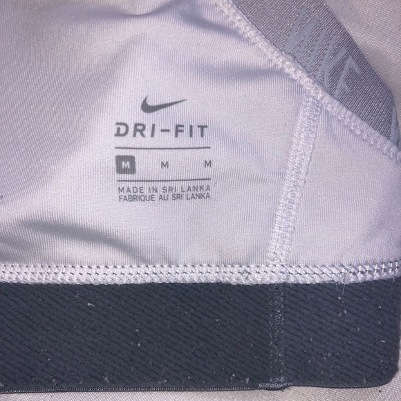 Nike Women's Pro Indy Logo Back Bra - Picture 3 of 4